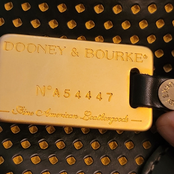 Dooney & Bourke Vintage  Made in USA Cabriolet Bucket Bag - Picture 13 of 16